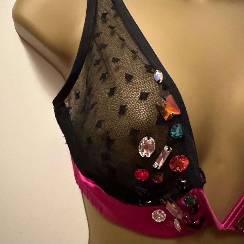 Damaris Chiacchiere Black Silk Square Pattern MeshV-Plunge Jeweled PinkSatin Bra - Picture 7 of 16
